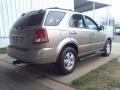 2006 Sand Beige Kia Sorento LX  photo #16