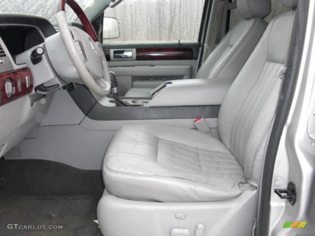 Dove Grey Interior 2004 Lincoln Navigator Luxury 4x4 Photo #44893345