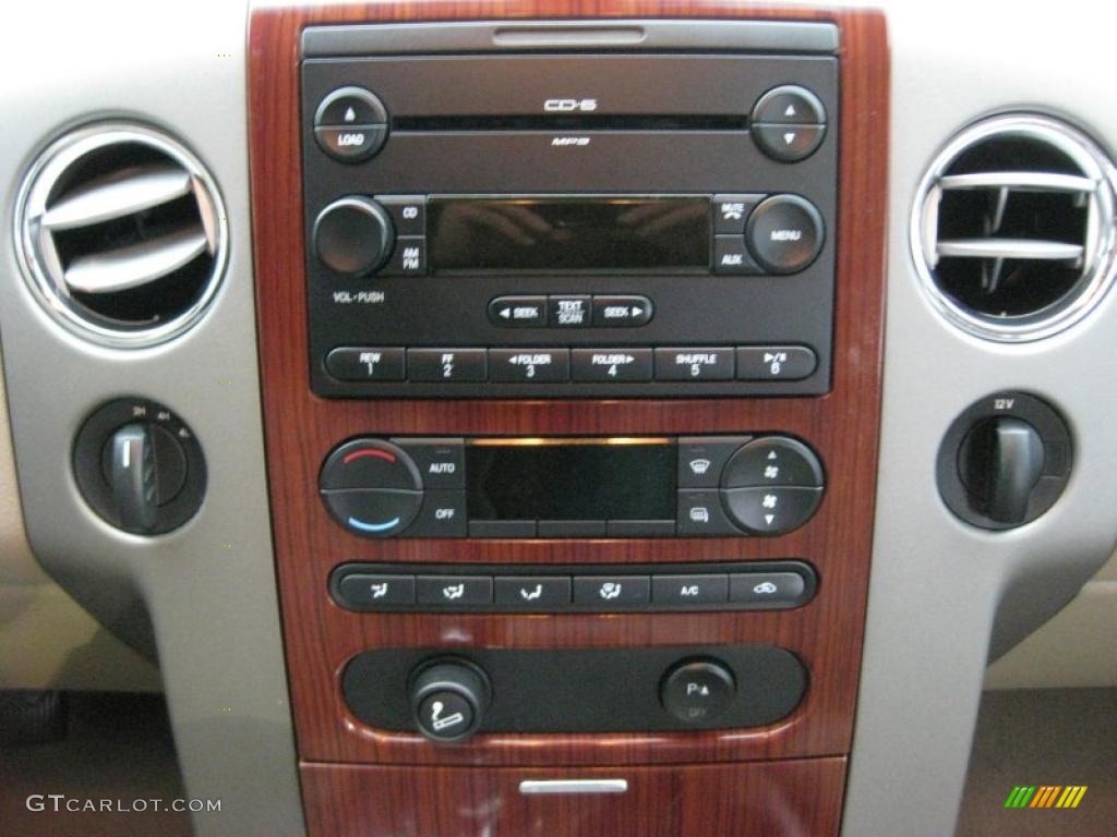 2006 Ford F150 Lariat SuperCrew 4x4 Controls Photo #44894629
