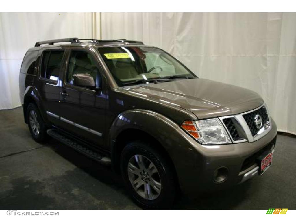 2008 Pathfinder LE 4x4 - Desert Stone / Cafe Latte photo #1