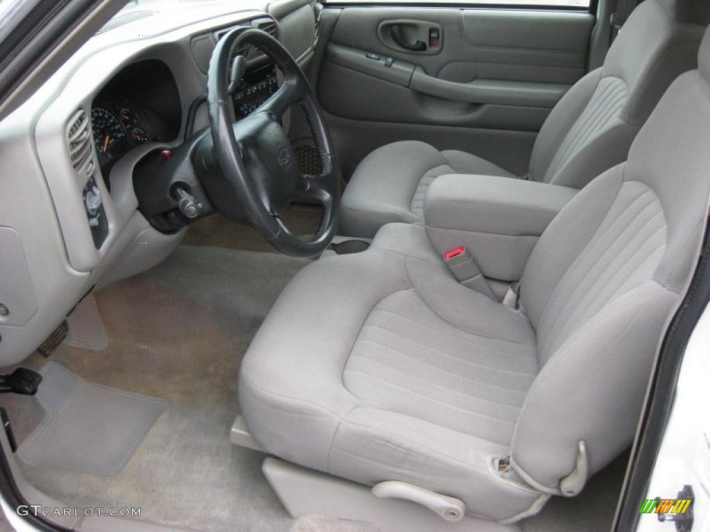 Graphite Interior 2003 Chevrolet S10 LS Extended Cab Photo #44896874