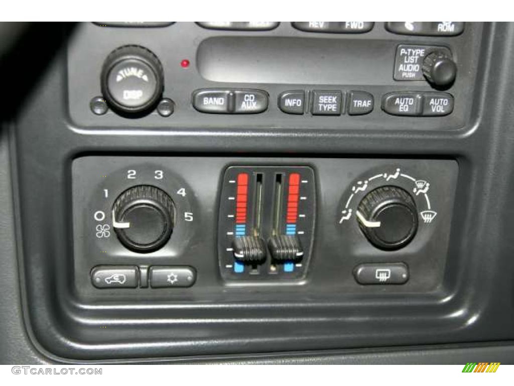 2003 GMC Sierra 1500 SLE Regular Cab 4x4 Controls Photo #44896935