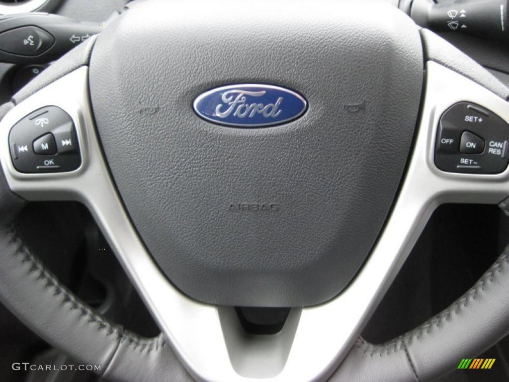 2011 Ford Fiesta SES Hatchback Controls Photo #44896942