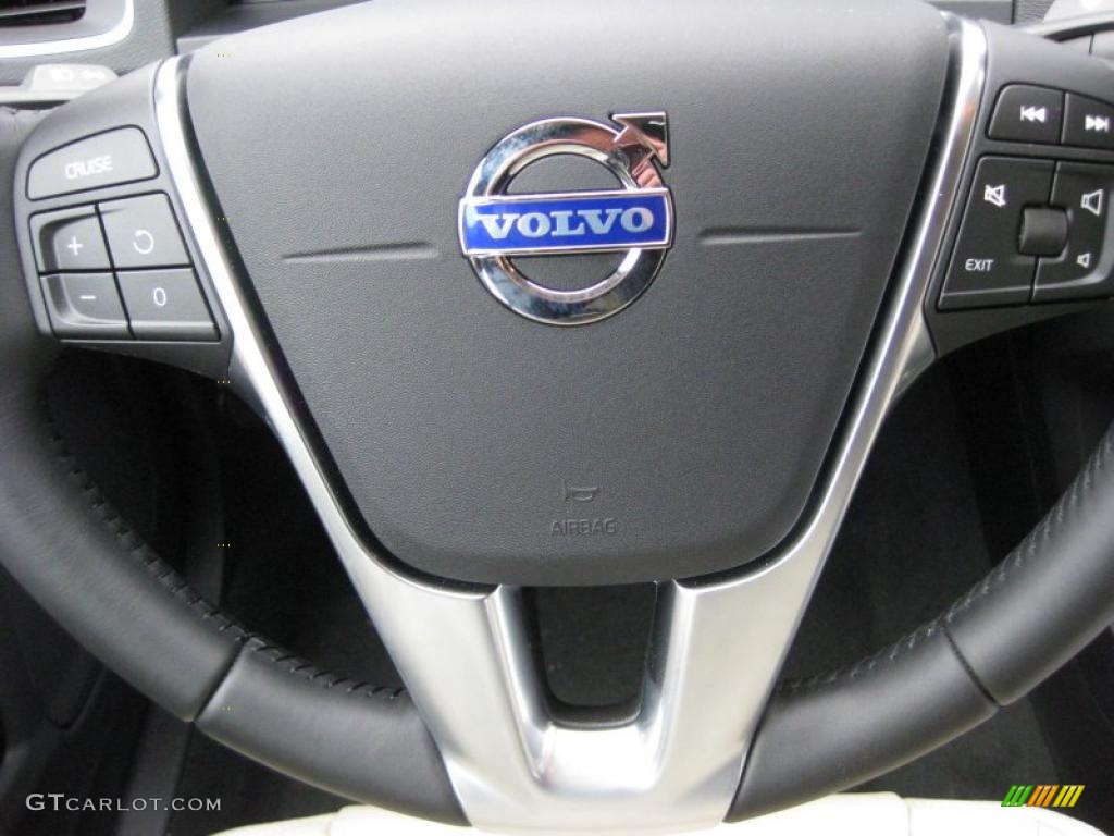 2012 Volvo S60 T5 Controls Photo #44897402
