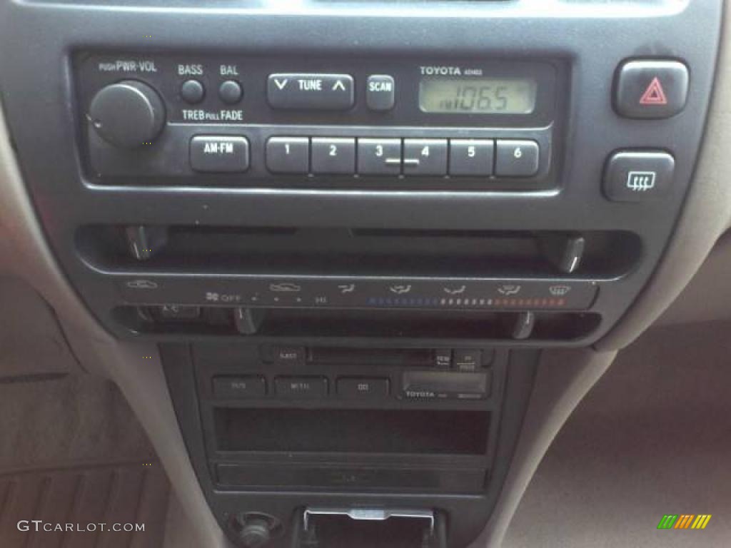 1997 Toyota Corolla Standard Corolla Model Controls Photo #44897450