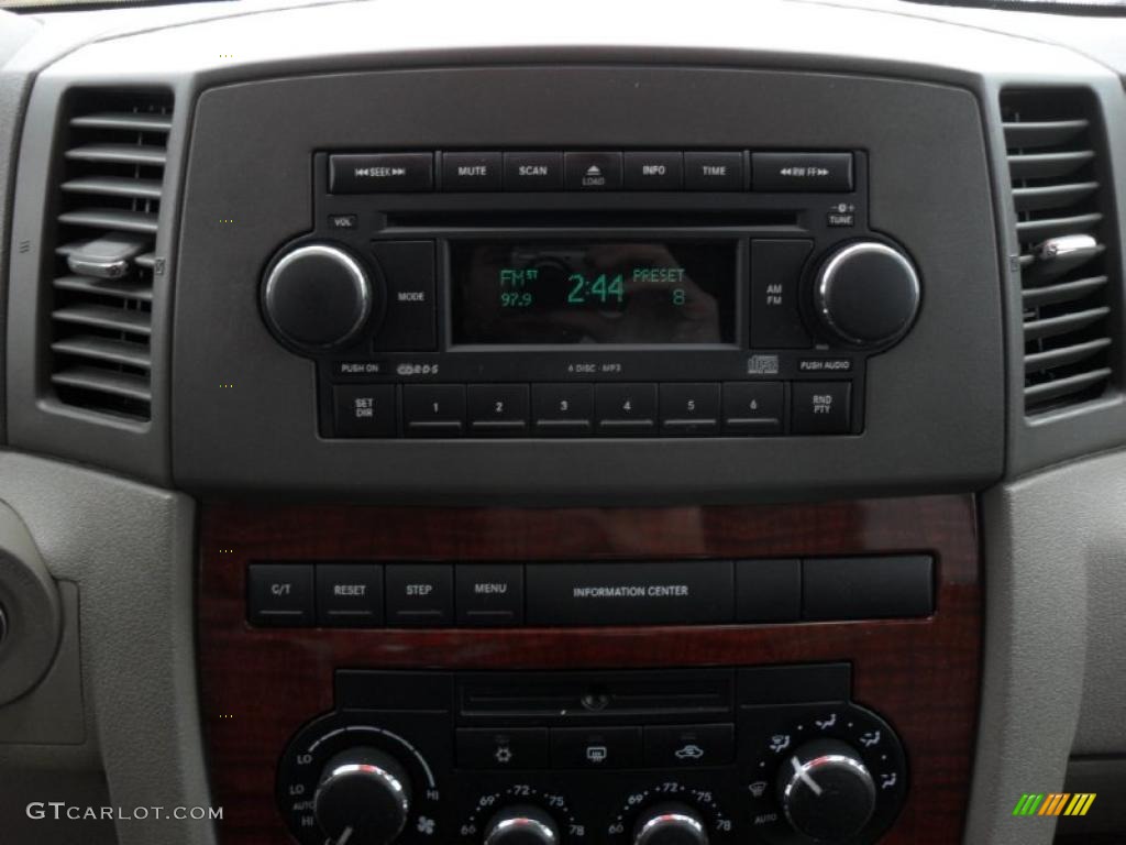 2005 Grand Cherokee Limited 4x4 - Deep Beryl Green Pearl / Dark Khaki/Light Graystone photo #10