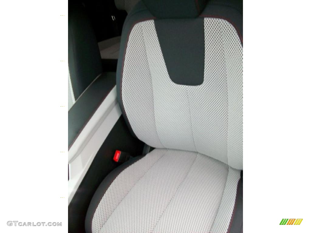 Light Titanium/Jet Black Interior 2011 Chevrolet Equinox LT AWD Photo #44909515