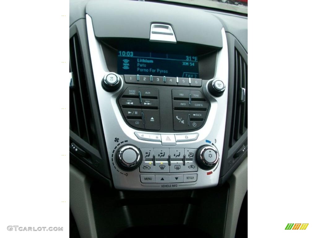 2011 Chevrolet Equinox LT AWD Controls Photo #44909555