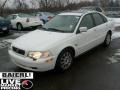 White - S40 1.9T Photo No. 3