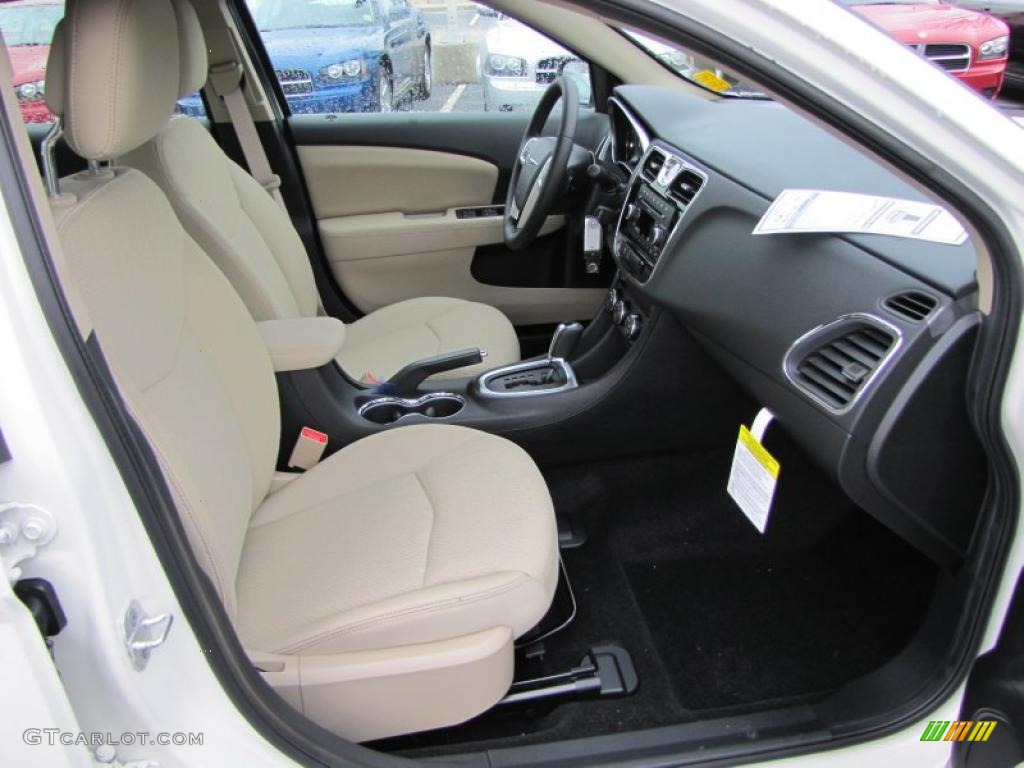 Black/Light Frost Beige Interior 2011 Chrysler 200 Touring Photo #44911687
