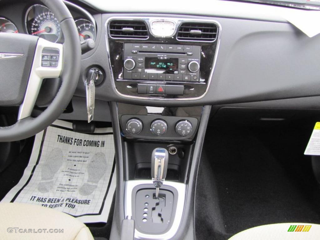 2011 Chrysler 200 Touring Black/Light Frost Beige Dashboard Photo #44911703