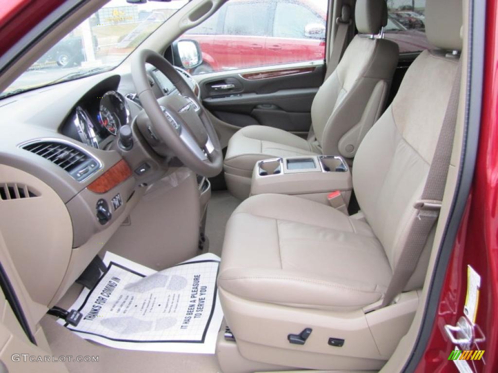 Dark Frost Beige/Medium Frost Beige Interior 2011 Chrysler Town & Country Limited Photo #44911855