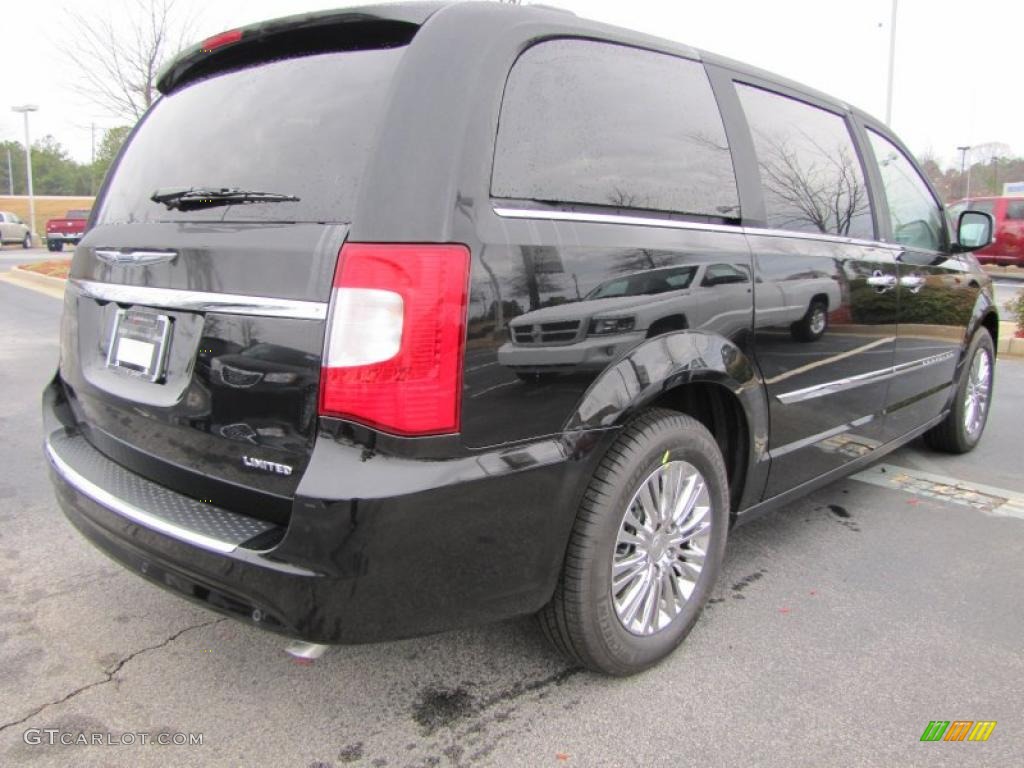 Brilliant Black Crystal Pearl 2011 Chrysler Town & Country Limited Exterior Photo #44912019