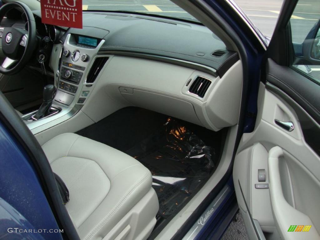 2009 CTS Sedan - Blue Diamond Tri-Coat / Light Titanium/Ebony photo #17