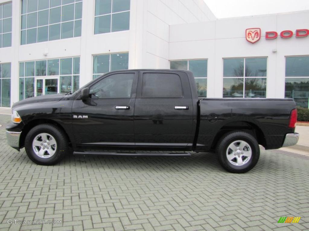 2010 Ram 1500 SLT Crew Cab - Brilliant Black Crystal Pearl / Light Pebble Beige/Bark Brown photo #2