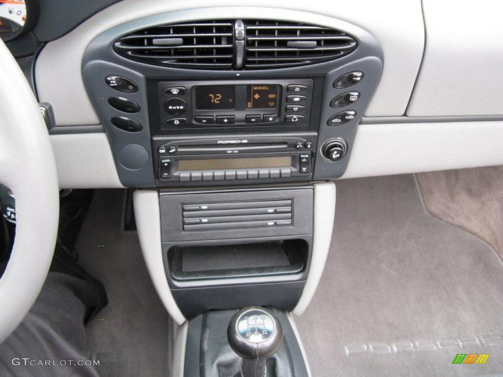 1998 Porsche Boxster Standard Boxster Model Controls Photo #44915964