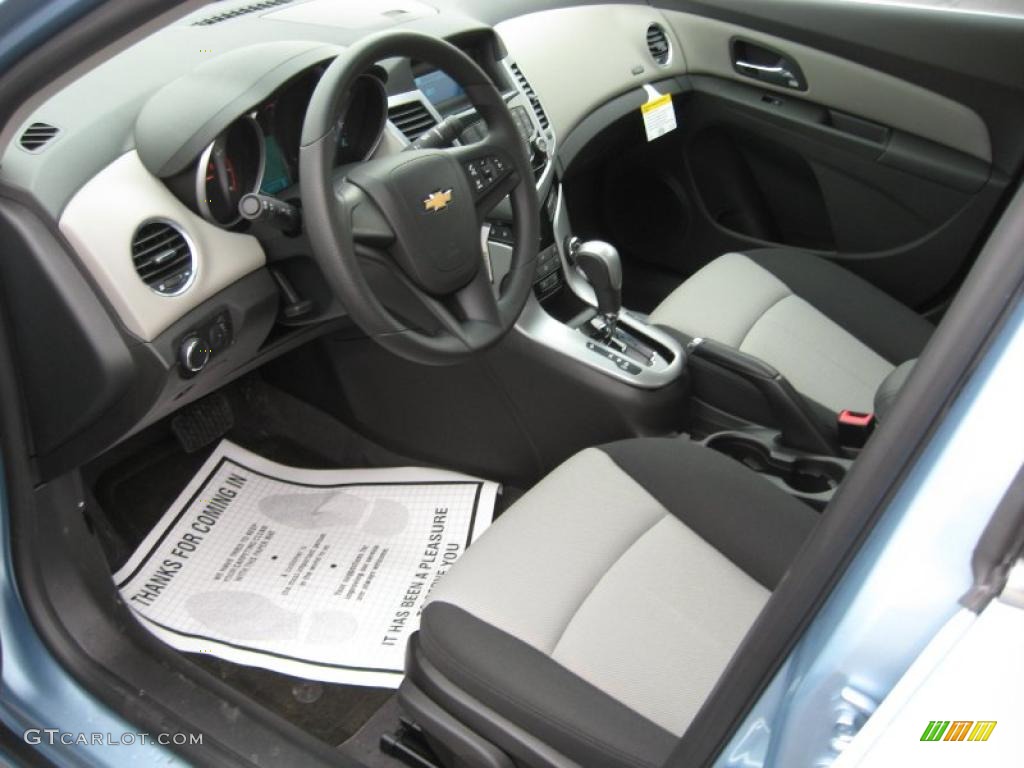 Jet Black/Medium Titanium Interior 2011 Chevrolet Cruze LS Photo #44917016