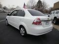 Summit White - Aveo LS Sedan Photo No. 9