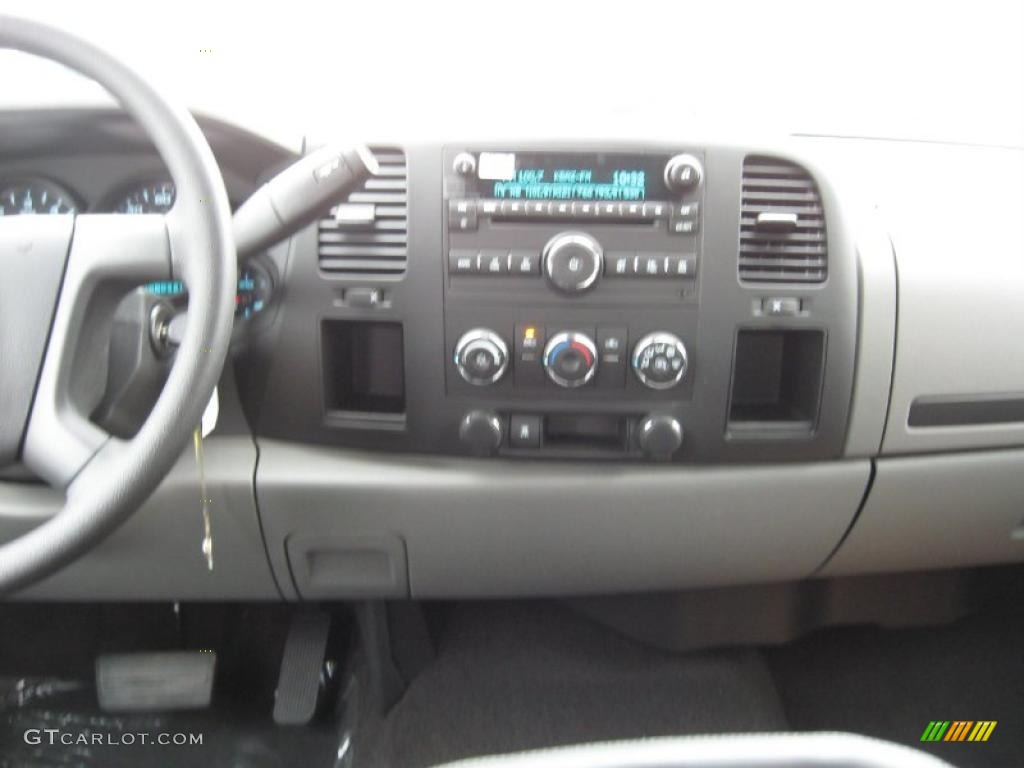 2011 Silverado 1500 LS Crew Cab - Sheer Silver Metallic / Dark Titanium photo #10