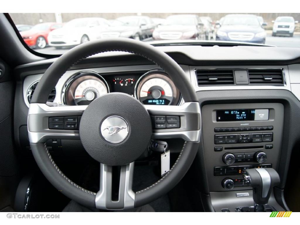 2011 Ford Mustang GT Premium Convertible Charcoal Black Dashboard Photo #44919736