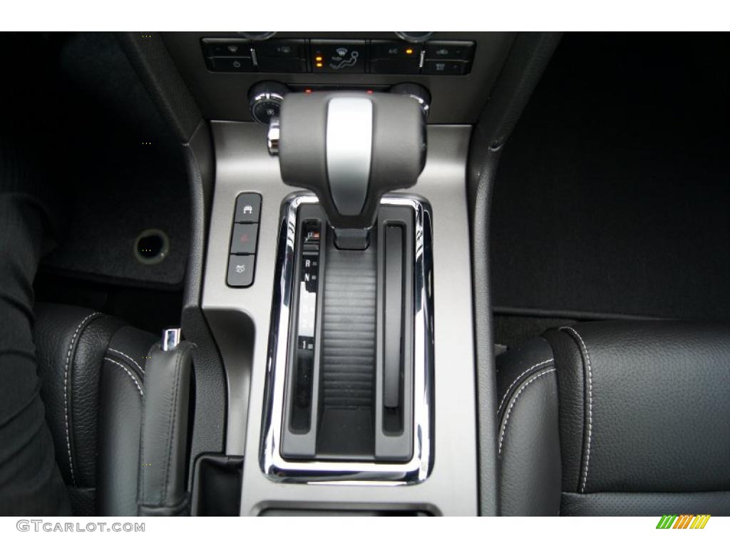 2011 Mustang GT Premium Convertible - Ingot Silver Metallic / Charcoal Black photo #29