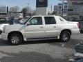 White Diamond - Escalade EXT AWD Photo No. 9