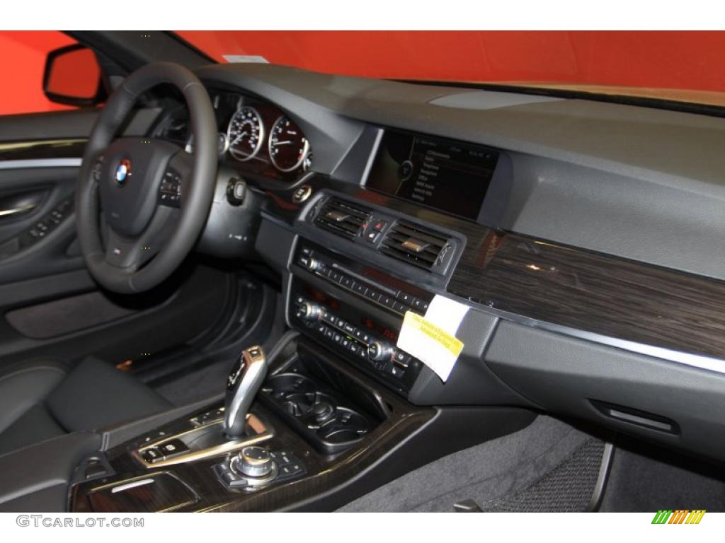2011 BMW 5 Series 535i Sedan Black Dashboard Photo #44921532