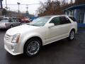 White Diamond - SRX 4 V6 AWD Photo No. 1