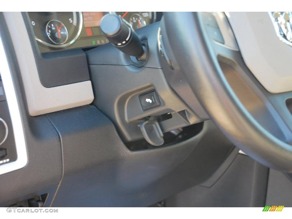 2010 Ram 2500 Big Horn Edition Crew Cab 4x4 - Flame Red / Dark Slate/Medium Graystone photo #24