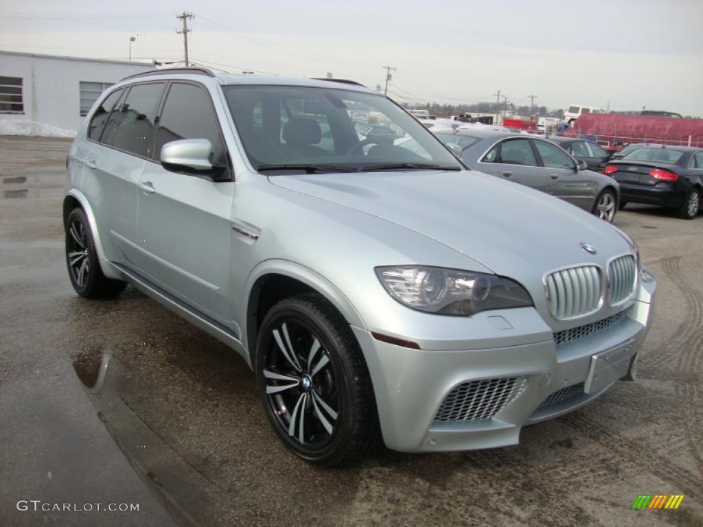 Silverstone Metallic 2010 BMW X5 M Standard X5 M Model Exterior Photo #44928273