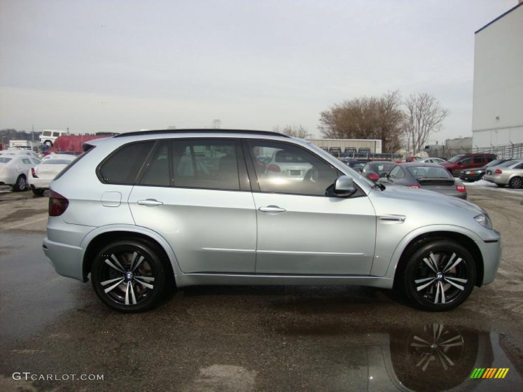 Silverstone Metallic 2010 BMW X5 M Standard X5 M Model Exterior Photo #44928317