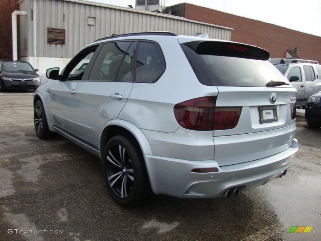Silverstone Metallic 2010 BMW X5 M Standard X5 M Model Exterior Photo #44928361