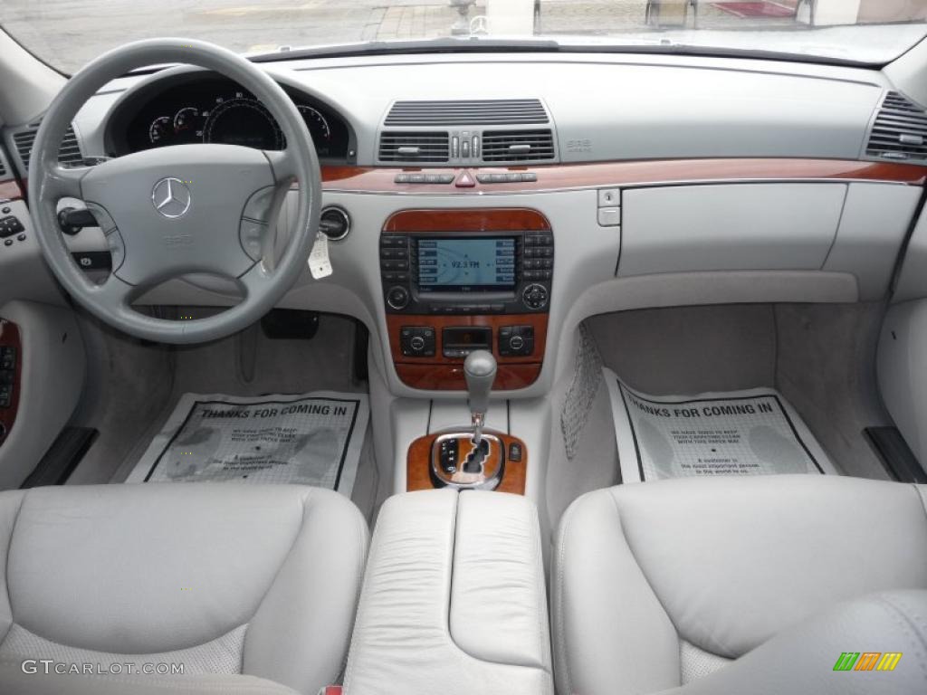2005 Mercedes-Benz S 430 4Matic Sedan Ash Dashboard Photo #44928377
