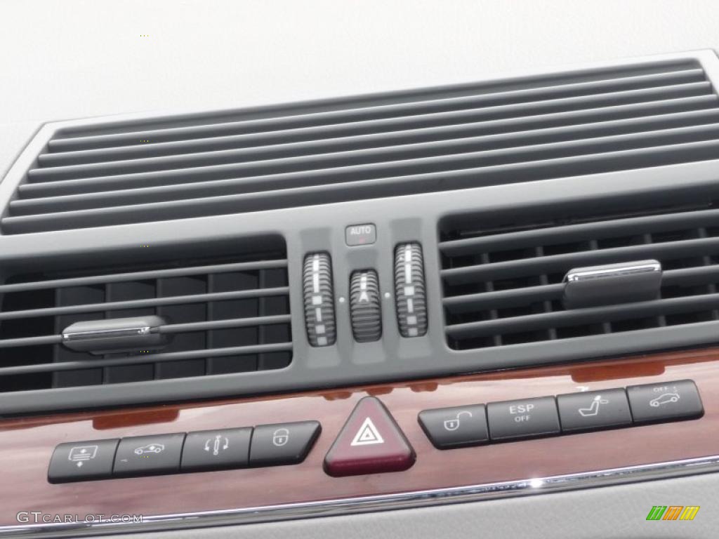2005 Mercedes-Benz S 430 4Matic Sedan Controls Photo #44928409