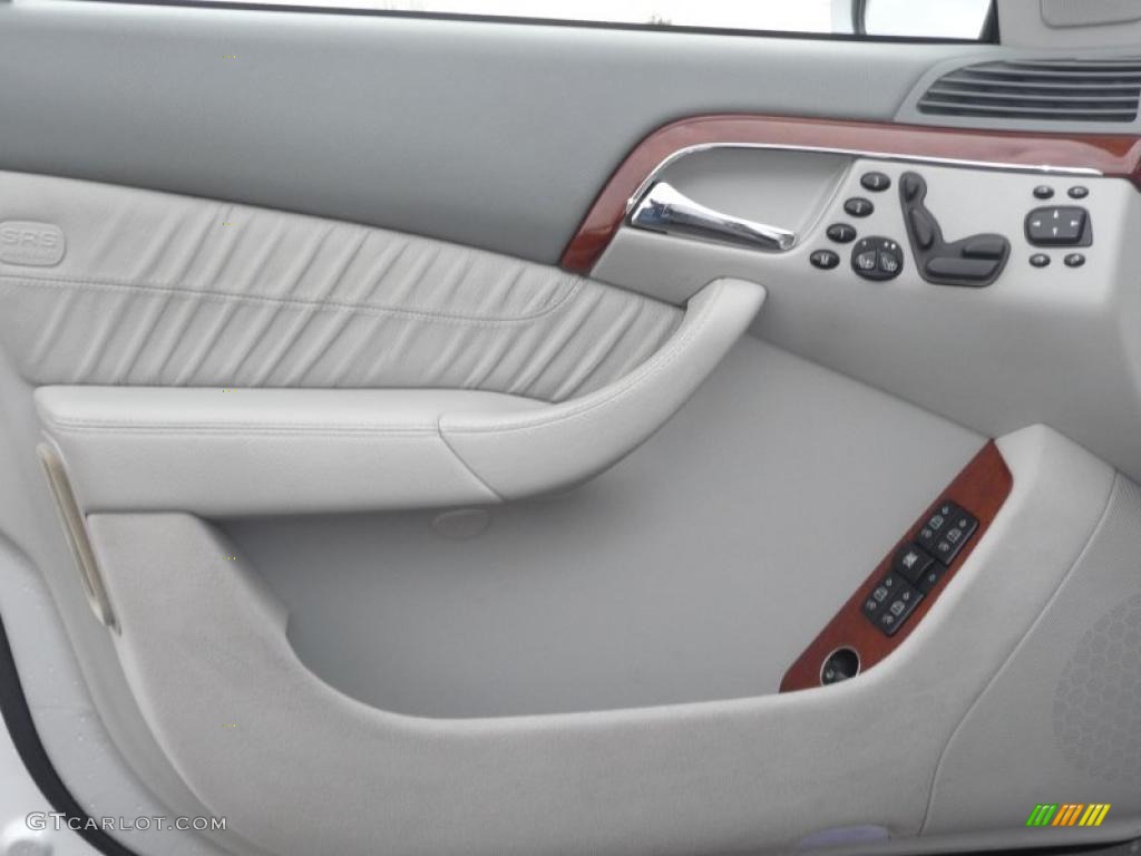 2005 Mercedes-Benz S 430 4Matic Sedan Ash Door Panel Photo #44928469