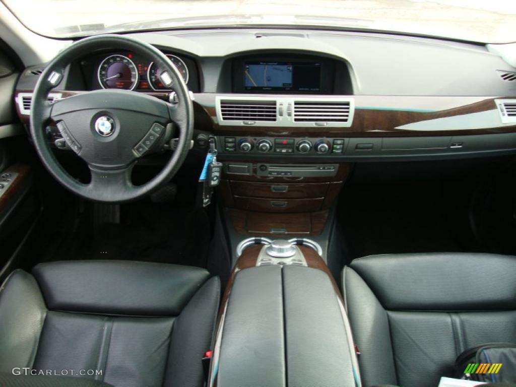 2007 BMW 7 Series 750Li Sedan Black Dashboard Photo #44929593