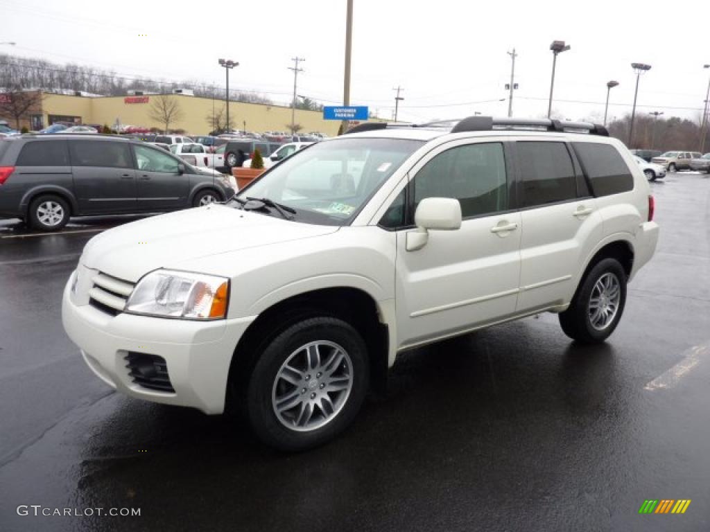 2005 Endeavor Limited AWD - Dover White Pearl / Charcoal photo #3