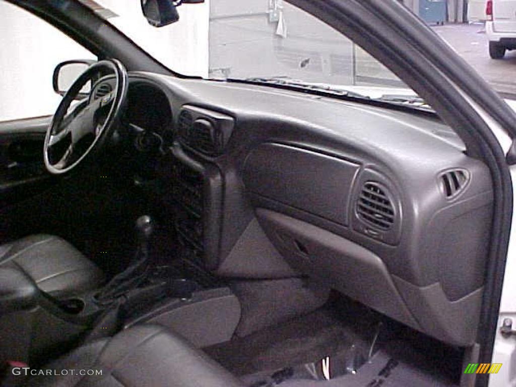 2003 TrailBlazer LS - Summit White / Medium Pewter photo #7