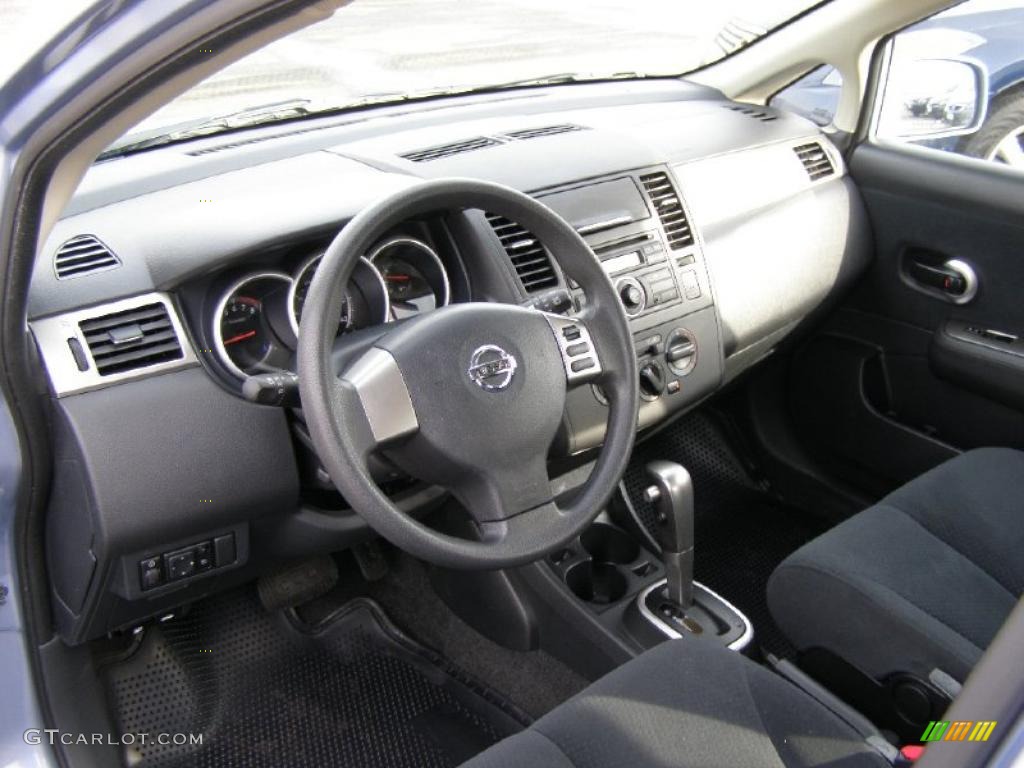 2010 Nissan Versa 1.8 S Hatchback Charcoal Dashboard Photo #44934557