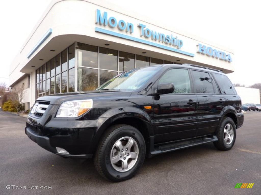 Formal Black Honda Pilot