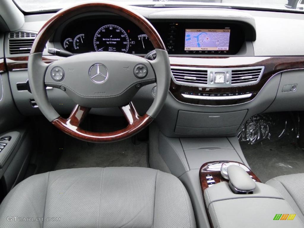 2007 S 550 Sedan - Alabaster White / Grey/Dark Grey photo #22