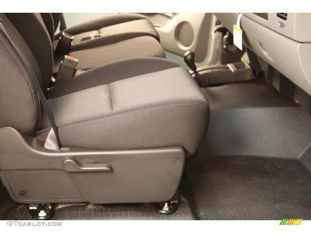 2011 Silverado 1500 Regular Cab 4x4 - Sheer Silver Metallic / Dark Titanium photo #6