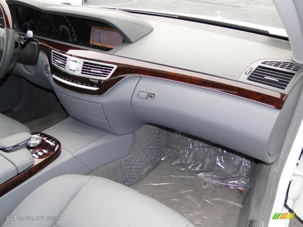 2007 S 550 Sedan - Alabaster White / Grey/Dark Grey photo #30