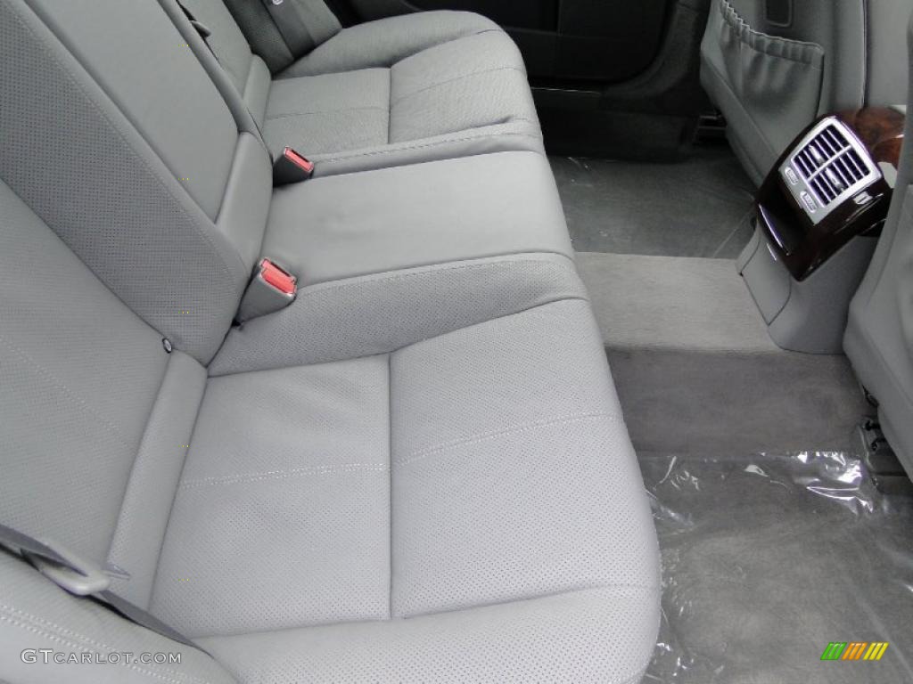 2007 S 550 Sedan - Alabaster White / Grey/Dark Grey photo #35