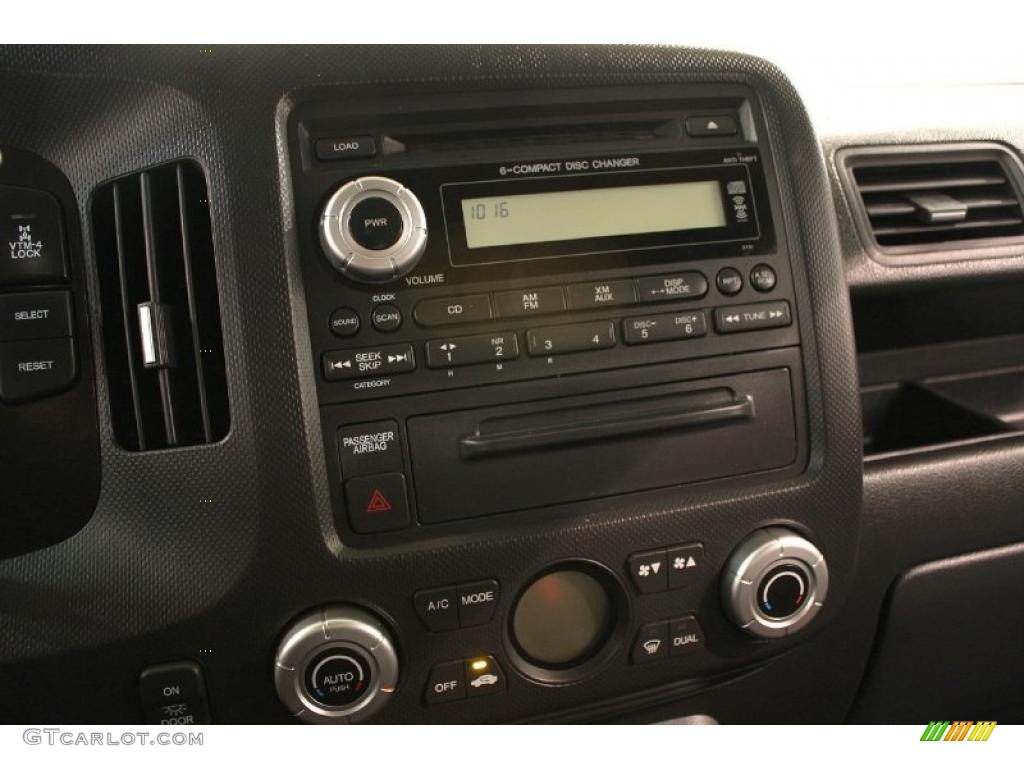 2008 Honda Ridgeline RTS Controls Photos