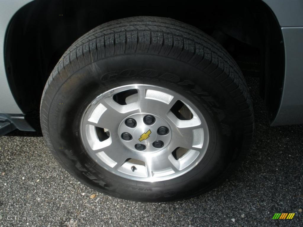 2010 Chevrolet Suburban LT Wheel Photo #44941361