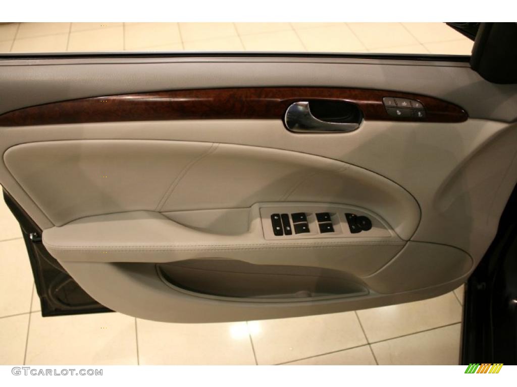 2010 Buick Lucerne CXL Titanium Door Panel Photo #44941797