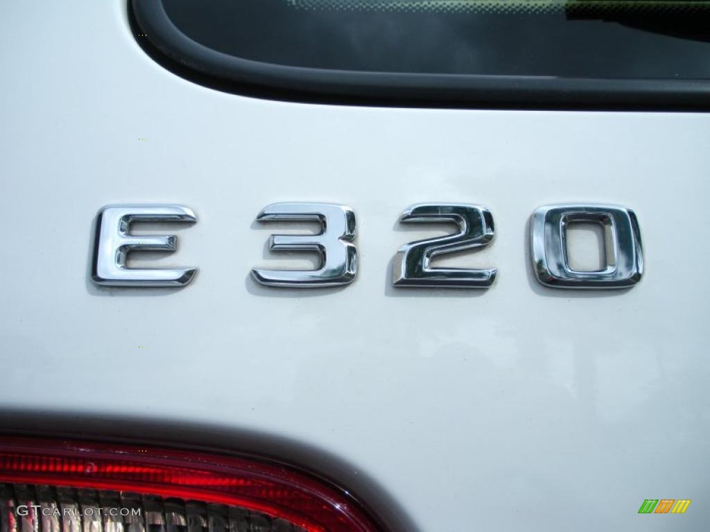 2000 Mercedes-Benz E 320 4Matic Wagon Marks and Logos Photo #44944741