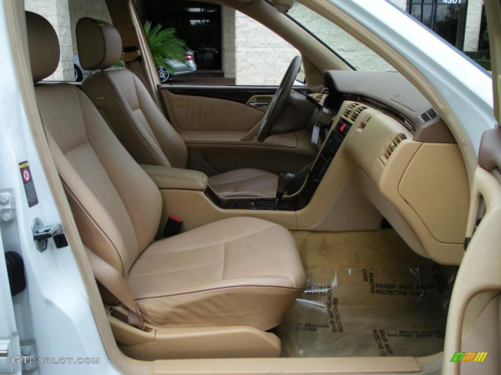 Java Interior 2000 Mercedes-Benz E 320 4Matic Wagon Photo #44944845