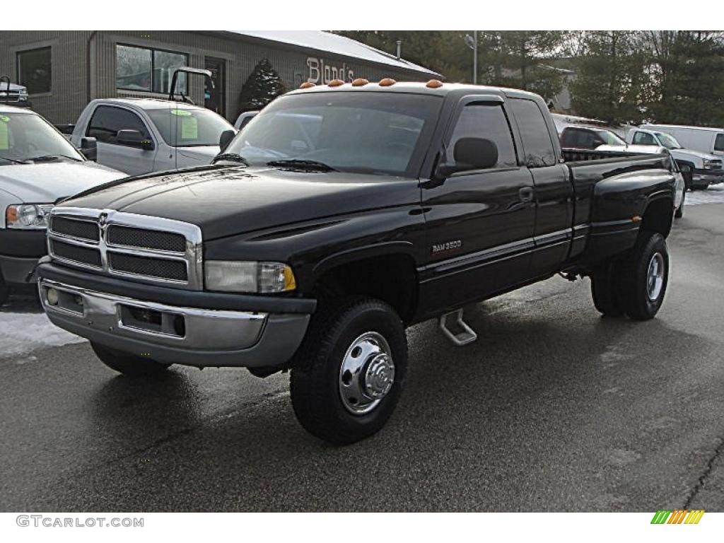 2000 Ram 3500 SLT Extended Cab 4x4 Dually - Black / Mist Gray photo #1